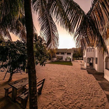 Jamelah Beach Guest House Anse aux Pins Bagian luar foto